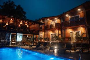 Tranquillo By The Beach - Luxury Wooden,,3 star