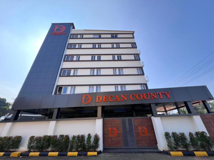 Decan County,,3 star