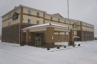 la quinta inn and suites by wyndham rockford