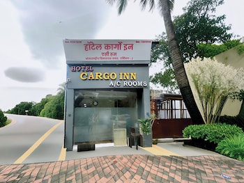 hotel cargo inn