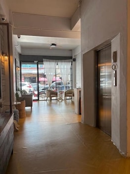 Hometown Stays Hatyai,,0 star