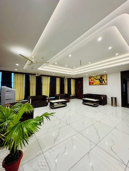 Hotel Ellora Inn Best Hotel In Sultanpur,,0 star