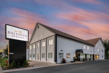 Baldwin Inn & Suites, Surestay Collection By Best Western,,3 star