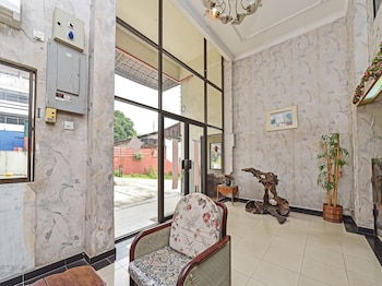 Hotel O Villa De Rose,,2 star