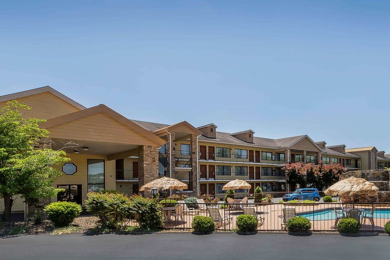 quality inn and suites sevierville pigeon forge