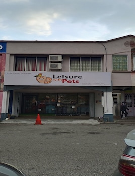 Hotel O Coke Guest House,,2 star