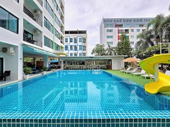 the regizt hotel pattaya