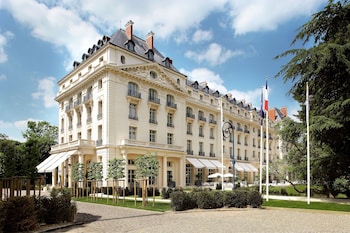 Waldorf Astoria Versailles - Trianon Palace,Near Palace Of Versailles,5 star