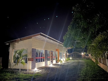 triima inn tanjung rhu by perfect host