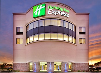 Holiday Inn Express Waterloo Cedar Falls By Ihg,Waterloo>>Black Hawk County,3 star