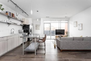 Cozysuites At  Bottleworks District,,4 star