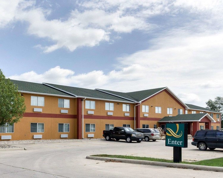 Quality Inn Brookings - University,De Smet>>Brookings,2.5 star