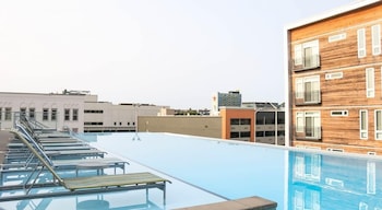 cozysuites at artistry indy