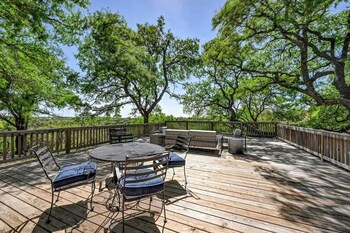 Luxury 23-Ac Ranch Hot Tub And Hill Country Views!,,4 star