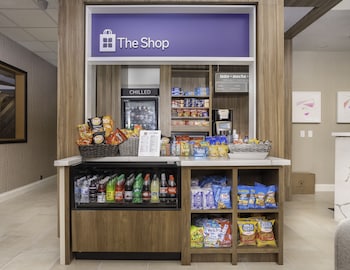 Hilton Garden Inn Phoenix Airport,Phoenix Sky Harbor International Airport>>Phoenix,3 star