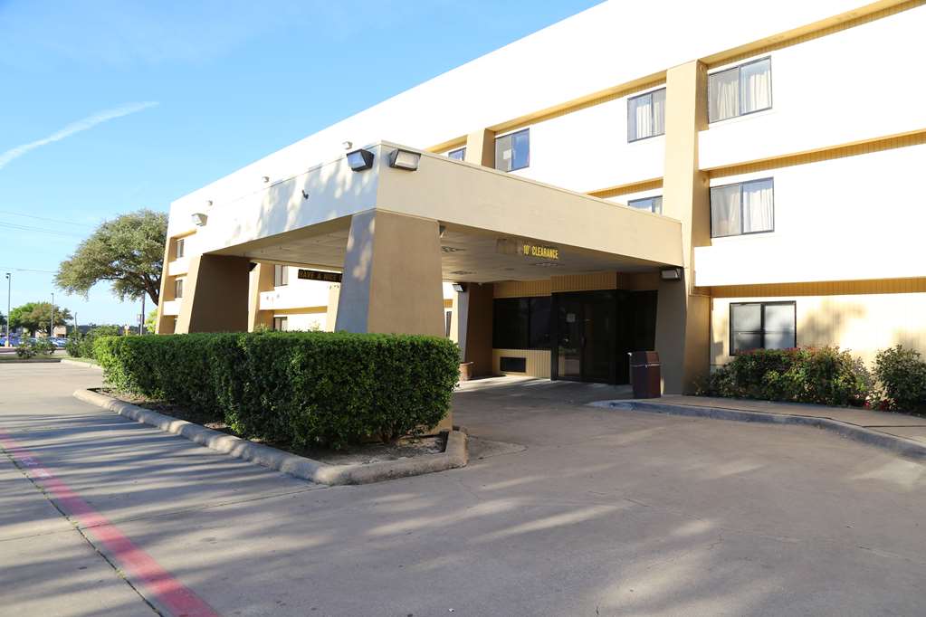 Baymont By Wyndham Plano,Grand Prairie>>Dallas,3 star
