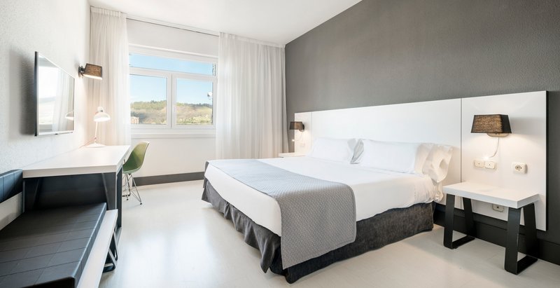 hotel ilunion bilbao