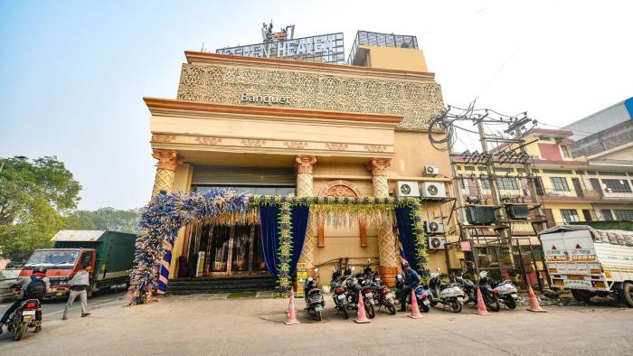 Hotel Seventh Heaven | Britannia Chowk Delhi | Couple Friendly,Ashok Vihar,3 star