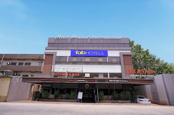 Hotel Prasad International,,3 star
