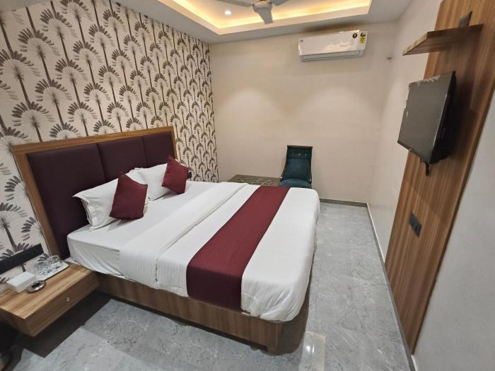 hotel golden tree