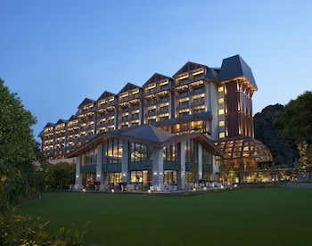 Resorts World Sentosa - Equarius Hotel,,5 star