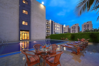 Treehouse Morina,,3 star