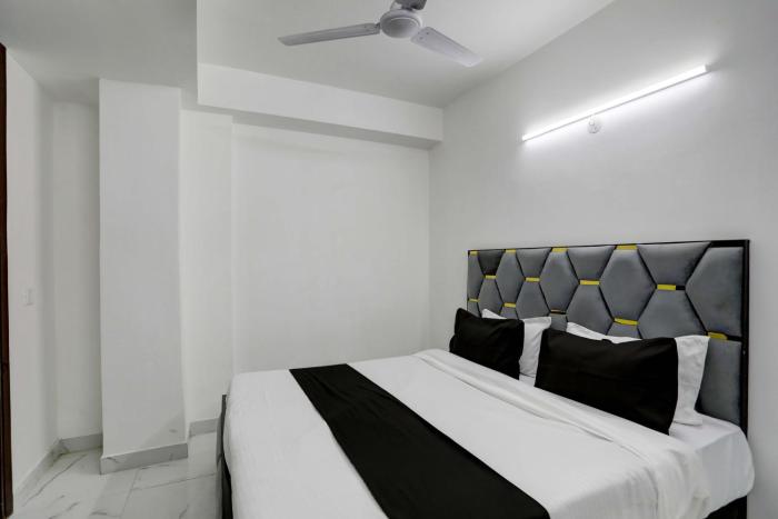 Super Collection O 24/7 Hotel,,3 star