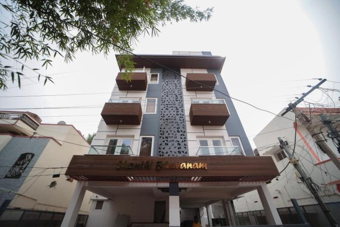 shanthi service apartment