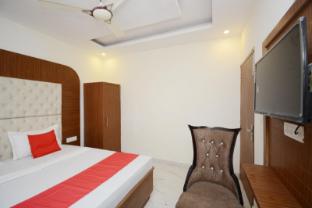 Hotel Taj Inn,,5 star