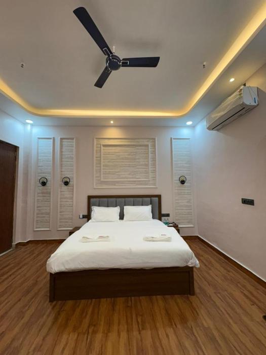 Rajpal Hotels,,4 star