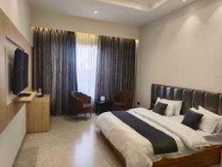 Shivalik Regency,,3 star