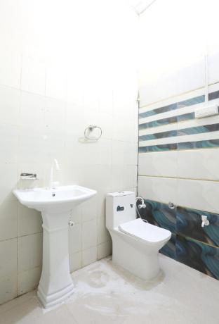 Hotel The Paradise,,5 star