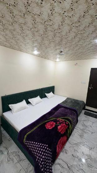 shubham guest house