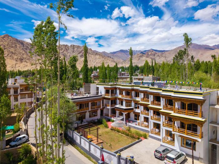 hotel bayshu the hosteller leh