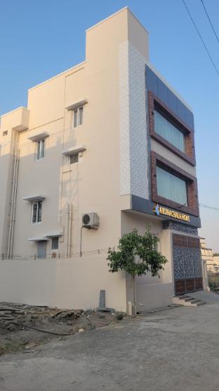 Arunachala Home,,2 star