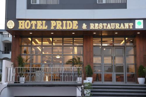Hotel Pride & Restaurant,,3 star