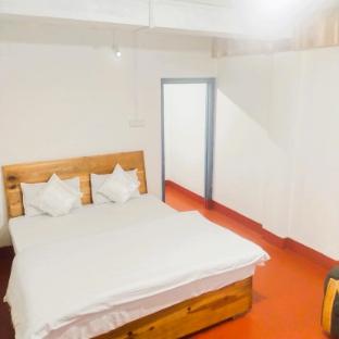 the travellers point guest house shilong