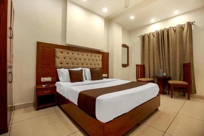 hotel rk residency opposite isbt sector 43 chandigarh