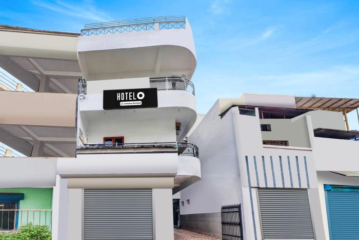 Super Hotel O Dehradun Central Railway Junction Formerly Bhagwan Guest House,,4 star