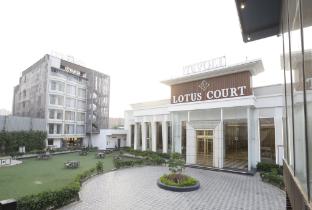 the hoften lotus court noida