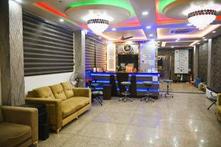 Rajmahal Premium Hotel & Banquet,,3 star