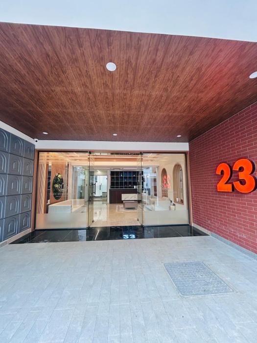 23 Urban Square,,3 star