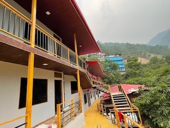 New Mandakini River Resort,,3 star