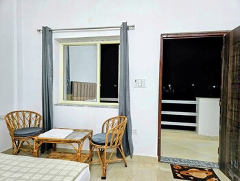 Hotel Yeswell,,3 star