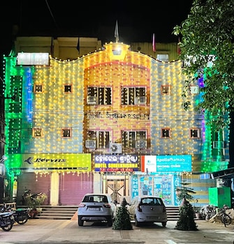 Hotel Shree Krishna,,2 star