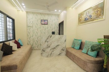 Hotel Ujjain Dwarka Palace,,2 star