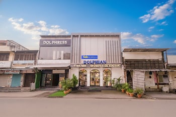Fabhotel Dolphin Residency,,3 star
