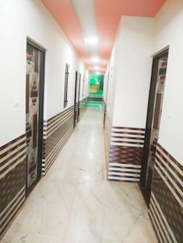 hotel ss palace and restaurant