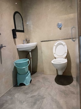 Lakhdatar Hotel,,2 star