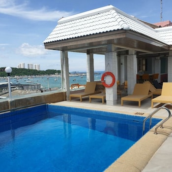 cloudotel walking street pattaya